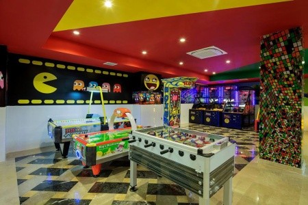 Crystal Aura Beach Resort & Spa - 13