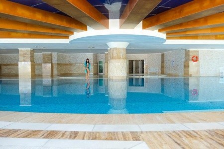 Crystal Admiral Resort & Spa - 24