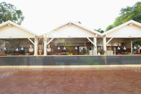 Crystal Admiral Resort & Spa - 25