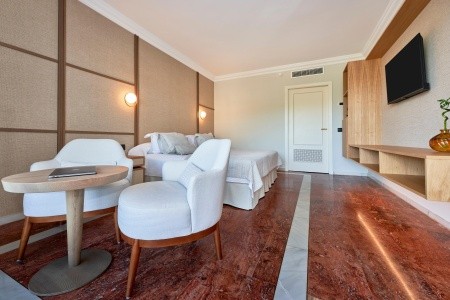 Serrano Palace - 150