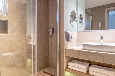 Queen's Park Le Jardin Resort - 46