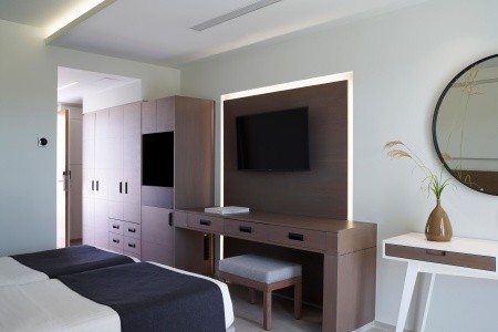 Neptune Resort - 505