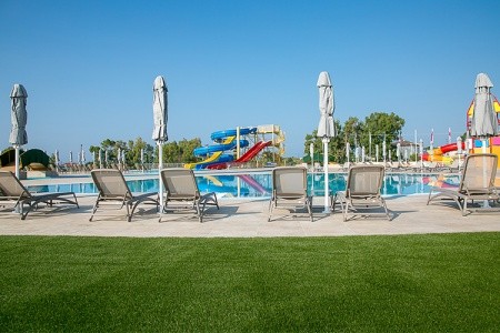 Grécko Kefalónia Apollonion Asterias Resort & Spa 9 dňový pobyt Polpenzia Letecky Letisko: Praha September 2026 (13/09/26-21/09/26)