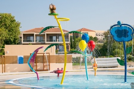 Grécko Kefalónia Apollonion Asterias Resort & Spa 9 dňový pobyt Polpenzia Letecky Letisko: Praha September 2026 (13/09/26-21/09/26)