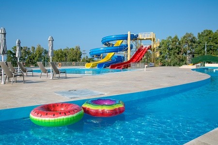 Grécko Kefalónia Apollonion Asterias Resort & Spa 9 dňový pobyt Polpenzia Letecky Letisko: Praha September 2026 (13/09/26-21/09/26)