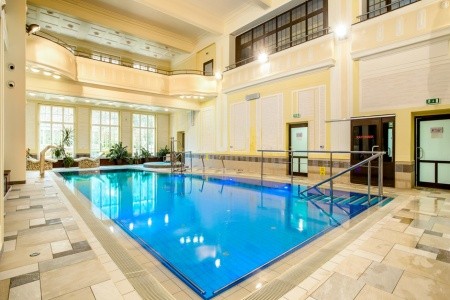 Poľsko Sudety Sanatorium Jan Kazimierz 5 dňový pobyt Raňajky Vlastná December 2026 ( 8/12/26-12/12/26)