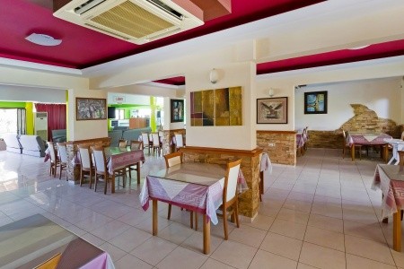 Grécko Rodos Grecian Fantasia Resort 14 dňový pobyt Polpenzia Letecky Letisko: Praha September 2026 (18/09/26- 1/10/26)