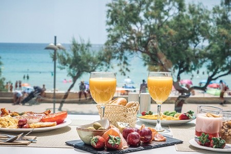 Španielsko Mallorca Allsun Amàrac 10 dňový pobyt Raňajky Letecky Letisko: Praha July 2026 (25/07/26- 3/08/26)