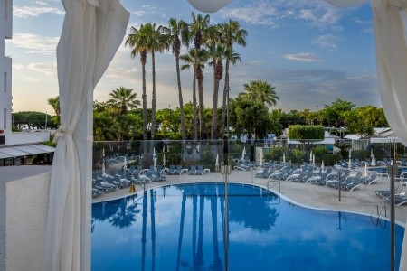 Španielsko Costa del Maresme Aquahotel Aquamarina 11 dňový pobyt Plná penzia Letecky Letisko: Praha August 2026 ( 5/08/26-15/08/26)