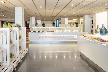 Španielsko Costa del Maresme Aquahotel Aquamarina 11 dňový pobyt Plná penzia Letecky Letisko: Praha August 2026 ( 5/08/26-15/08/26)