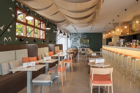 Španielsko Costa Brava Aqua Hotel Bertran 12 dňový pobyt Plná penzia Letecky Letisko: Praha September 2026 ( 8/09/26-19/09/26)