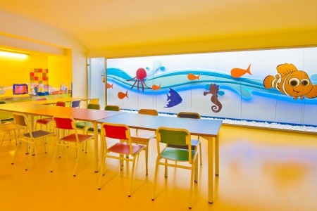 Španielsko Costa del Maresme Aquahotel Promenade 12 dňový pobyt Plná penzia Letecky Letisko: Praha June 2026 ( 9/06/26-20/06/26)