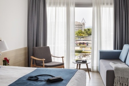 Španielsko Costa del Maresme Aqua Hotel Onabrava 5 dňový pobyt Polpenzia Letecky Letisko: Praha June 2026 (30/06/26- 4/07/26)