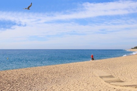 Španielsko Costa del Maresme Aqua Hotel Onabrava 5 dňový pobyt Polpenzia Letecky Letisko: Praha June 2026 (30/06/26- 4/07/26)