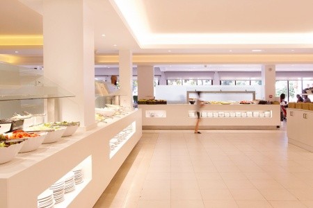 Španielsko Costa Brava Garbi Park 15 dňový pobyt Plná penzia Letecky Letisko: Praha September 2026 (19/09/26- 3/10/26)