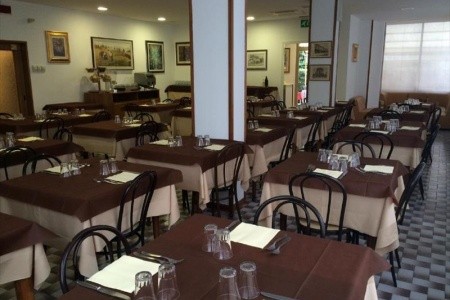 Taliansko Rimini Ausonia 4 dňový pobyt Bez stravy Vlastná June 2026 (27/06/26-30/06/26)