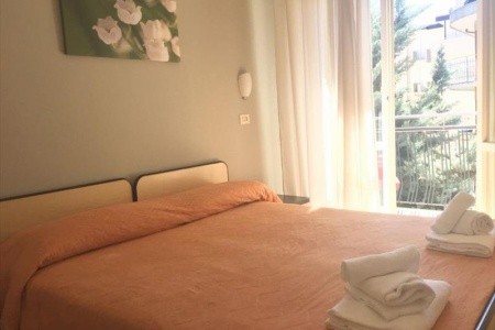 Taliansko Rimini Ausonia 4 dňový pobyt Bez stravy Vlastná June 2026 (27/06/26-30/06/26)