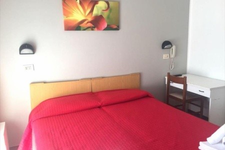 Taliansko Rimini Ausonia 4 dňový pobyt Bez stravy Vlastná June 2026 (27/06/26-30/06/26)