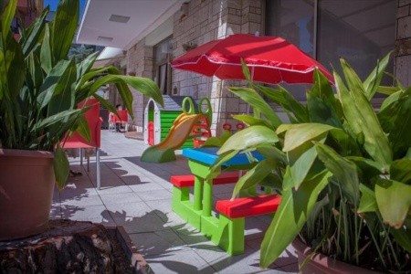 Taliansko Rimini Ausonia 4 dňový pobyt Bez stravy Vlastná June 2026 (27/06/26-30/06/26)