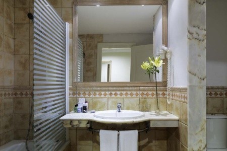 Kanárske ostrovy Fuerteventura H10 Playa Esmeralda 8 dňový pobyt Polpenzia Letecky Letisko: Viedeň August 2026 (21/08/26-28/08/26)