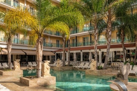 Španielsko Costa Brava La Palmera 15 dňový pobyt Polpenzia Letecky Letisko: Praha July 2026 ( 1/07/26-15/07/26)