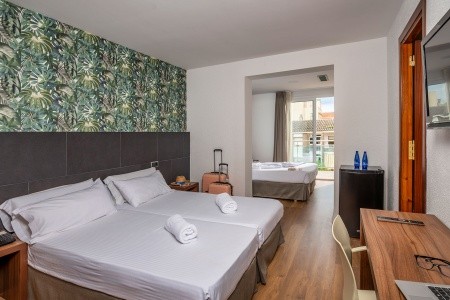 Španielsko Costa Brava La Palmera 15 dňový pobyt Polpenzia Letecky Letisko: Praha July 2026 ( 1/07/26-15/07/26)