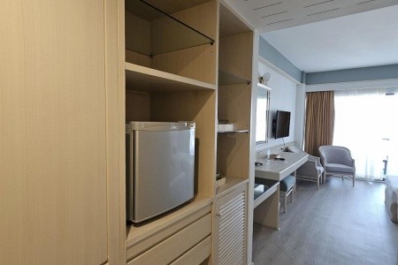 Thajsko Pattaya Cosy Beach 13 dňový pobyt Raňajky Letecky Letisko: Praha February 2026 (27/02/26-11/03/26)