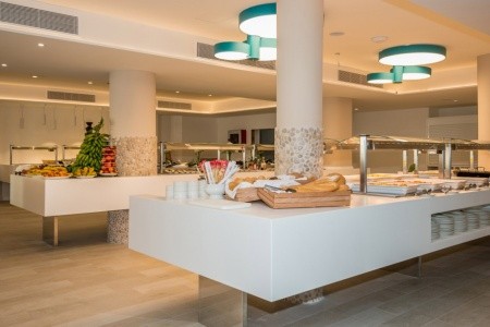 Kanárske ostrovy Tenerife Hovima La Pinta Beachfront Family 8 dňový pobyt Polpenzia Letecky Letisko: Viedeň May 2026 (25/05/26- 1/06/26)