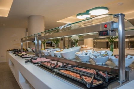 Kanárske ostrovy Tenerife Hovima La Pinta Beachfront Family 8 dňový pobyt Polpenzia Letecky Letisko: Viedeň May 2026 (25/05/26- 1/06/26)