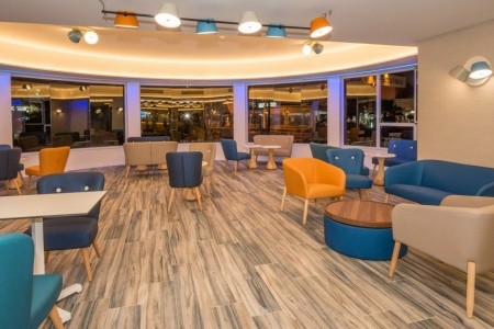 Kanárske ostrovy Tenerife Hovima La Pinta Beachfront Family 8 dňový pobyt Polpenzia Letecky Letisko: Viedeň May 2026 (25/05/26- 1/06/26)