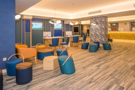 Kanárske ostrovy Tenerife Hovima La Pinta Beachfront Family 8 dňový pobyt Polpenzia Letecky Letisko: Viedeň May 2026 (25/05/26- 1/06/26)