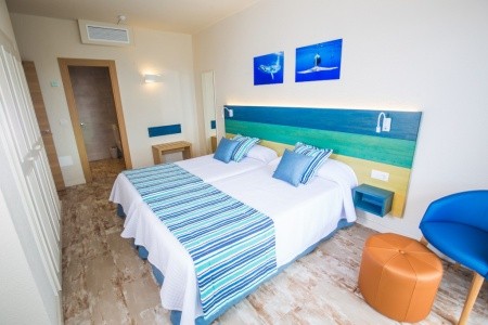 Kanárske ostrovy Tenerife Hovima La Pinta Beachfront Family 8 dňový pobyt Polpenzia Letecky Letisko: Viedeň May 2026 (25/05/26- 1/06/26)