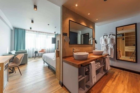 Maďarsko Budapešť a okolie Barcelo Budapest 6 dňový pobyt Raňajky Vlastná August 2026 ( 1/08/26- 6/08/26)