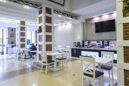 Atarazanas Malaga Boutique - 12