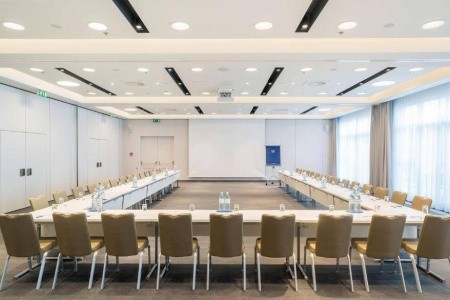 Rakúsko Viedeň NH Danube City 5 dňový pobyt Bez stravy Vlastná January 2026 (22/01/26-26/01/26)