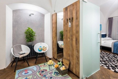 MOOo by the Castle - 10