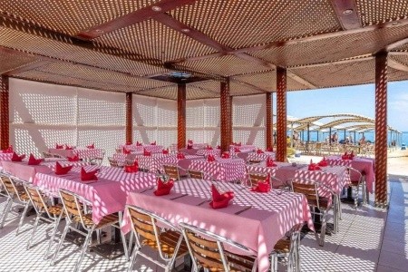 Sphinx Aqua Park Beach Resort - 16