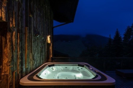 Česká republika Krkonoše Pytloun Wellness Hotel Harrachov 4 dňový pobyt Raňajky Vlastná May 2026 (18/05/26-21/05/26)