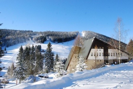 Česká republika Krkonoše Pytloun Wellness Hotel Harrachov 4 dňový pobyt Raňajky Vlastná May 2026 (18/05/26-21/05/26)
