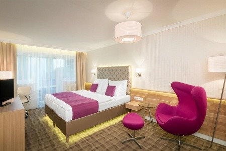 Česká republika Krkonoše Pytloun Wellness Hotel Harrachov 4 dňový pobyt Raňajky Vlastná May 2026 (18/05/26-21/05/26)