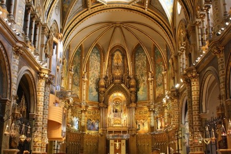 BARCELONA MONTSERRAT GIRONA A BESALÚ s pobytem u moře LET - 15