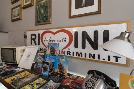 Taliansko Rimini Ausonia 4 dňový pobyt Bez stravy Vlastná June 2026 (27/06/26-30/06/26)