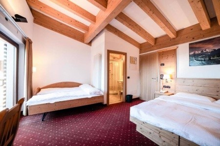 Taliansko Monte Bondone Chalet Caminetto 8 dňový pobyt Raňajky Vlastná March 2026 (10/03/26-17/03/26)