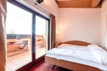 Taliansko Monte Bondone Chalet Caminetto 8 dňový pobyt Raňajky Vlastná March 2026 (10/03/26-17/03/26)