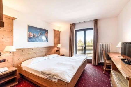 Taliansko Monte Bondone Chalet Caminetto 8 dňový pobyt Raňajky Vlastná March 2026 (10/03/26-17/03/26)