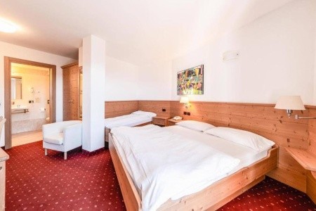 Taliansko Monte Bondone Chalet Caminetto 8 dňový pobyt Raňajky Vlastná March 2026 (10/03/26-17/03/26)