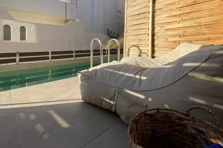 Golden Bee Lifestyle - 9