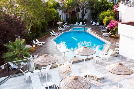 Turecko Bodrum Club Hotel Flora 8 dňový pobyt Raňajky Letecky Letisko: Praha August 2026 (21/08/26-28/08/26)