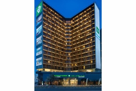 Wyndham Garden Ajman Corniche - 35