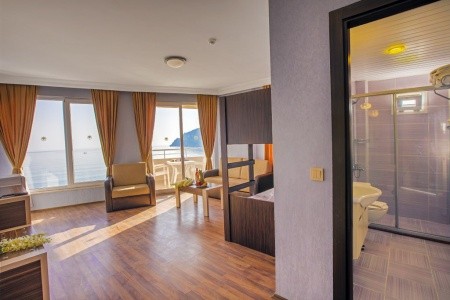 Hawaii Suite Beach - 8